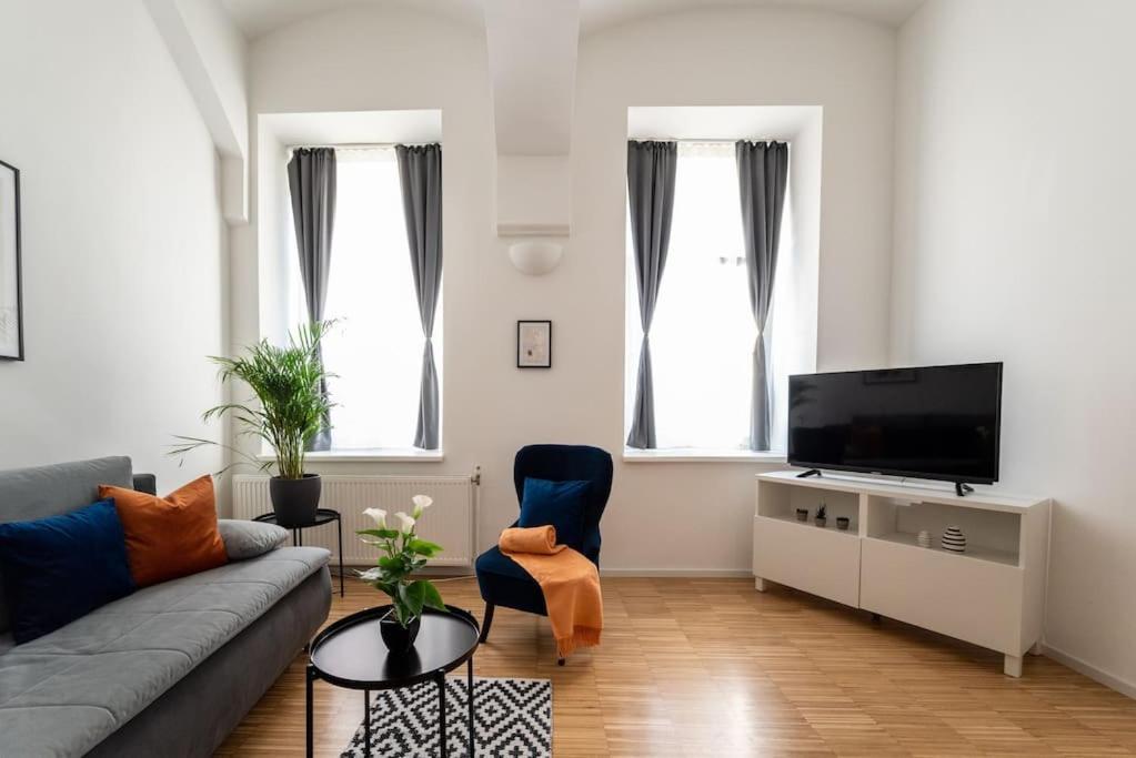 Pristine 1Br Steps From City By Hm Vienna Esterno foto