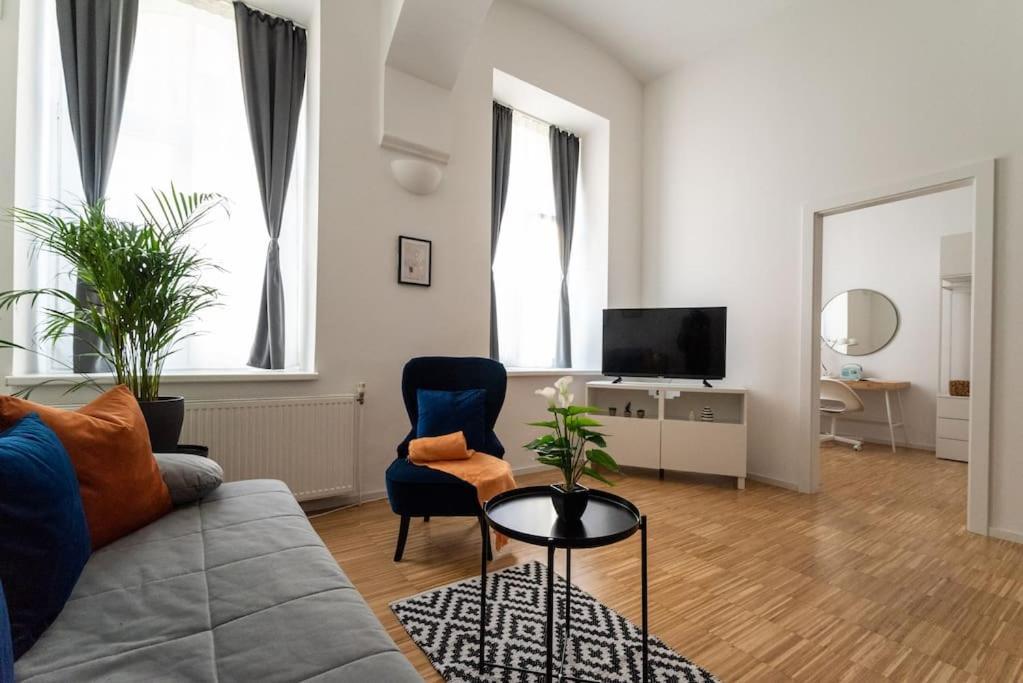 Pristine 1Br Steps From City By Hm Vienna Esterno foto